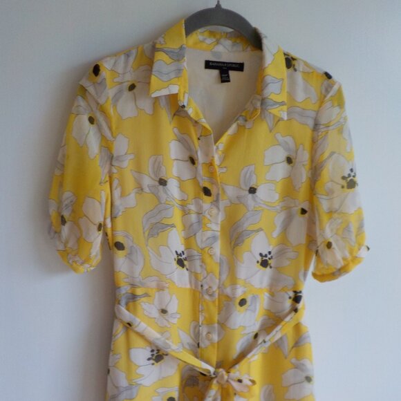 Banana Republic Dress - Size 00P - Yellow Floral Short Sleeve  Ruffle Tier (447) - Picture 1 of 10